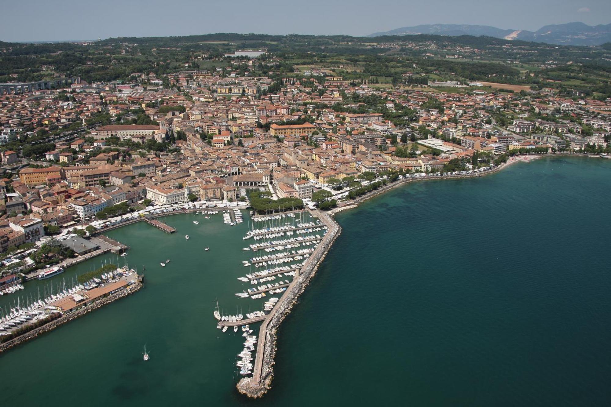 Hotel Bonotto Desenzano del Garda Exterior photo